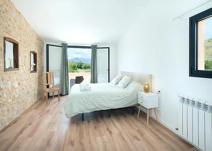 Owl Vinya Frares - Luxury Retreat