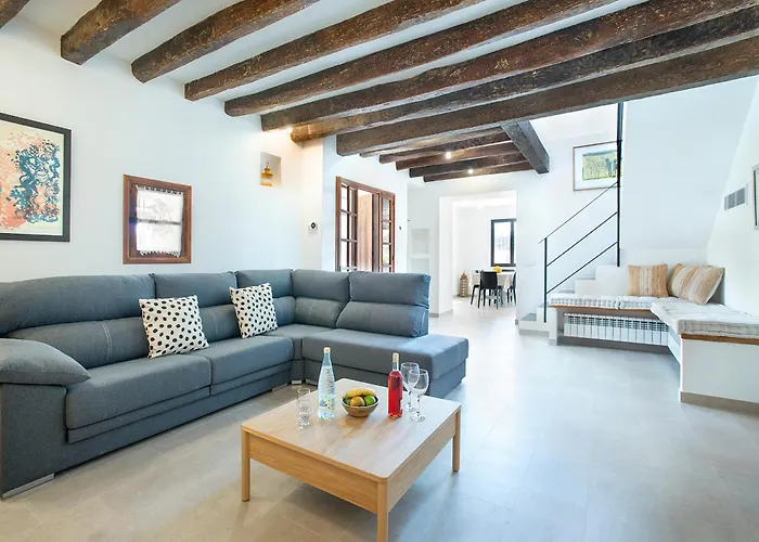 Owl Vinya Frares - Luxury Retreat Willa